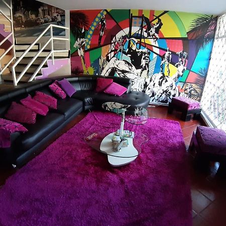 Hotel Comic City Bogota Bagian luar foto