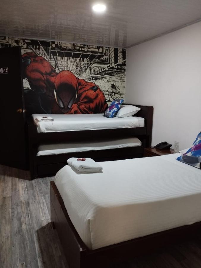 Hotel Comic City Bogota Bagian luar foto