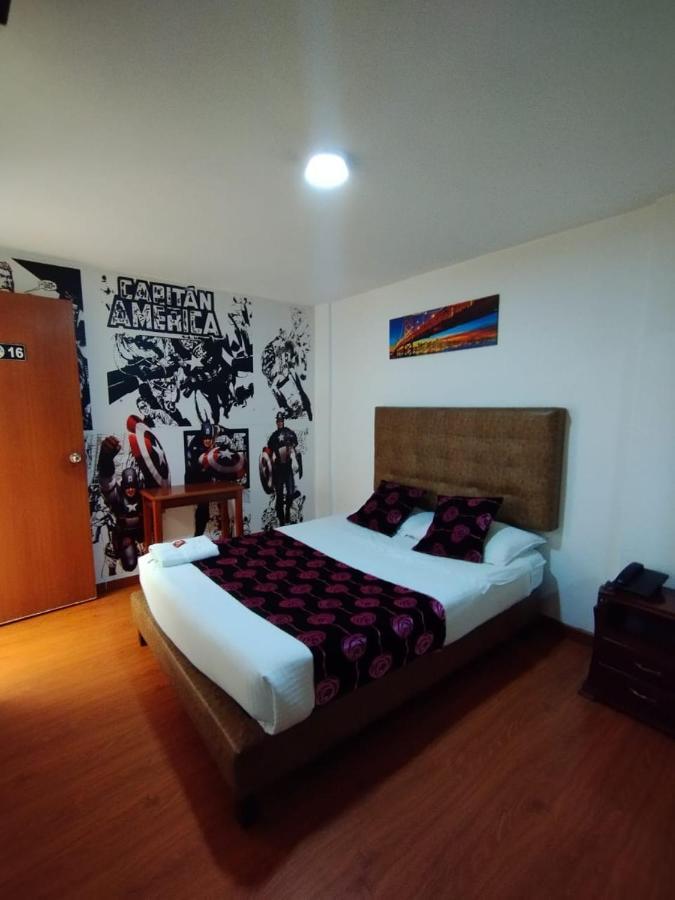 Hotel Comic City Bogota Bagian luar foto