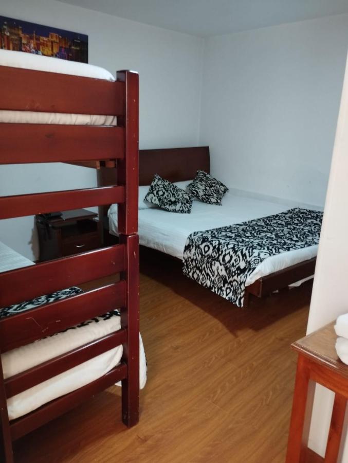 Hotel Comic City Bogota Bagian luar foto