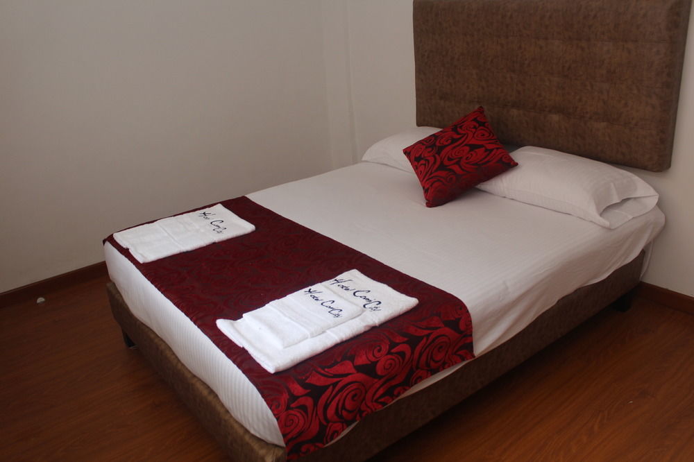 Hotel Comic City Bogota Bagian luar foto